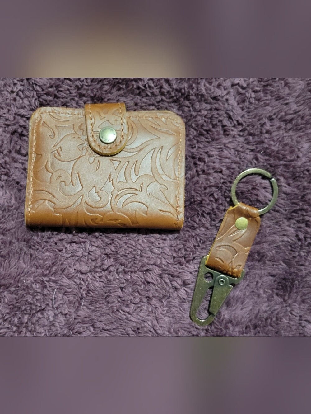 Portland Leather Good Meadow Small Bifold Wallet and Short Keychain Bundle.